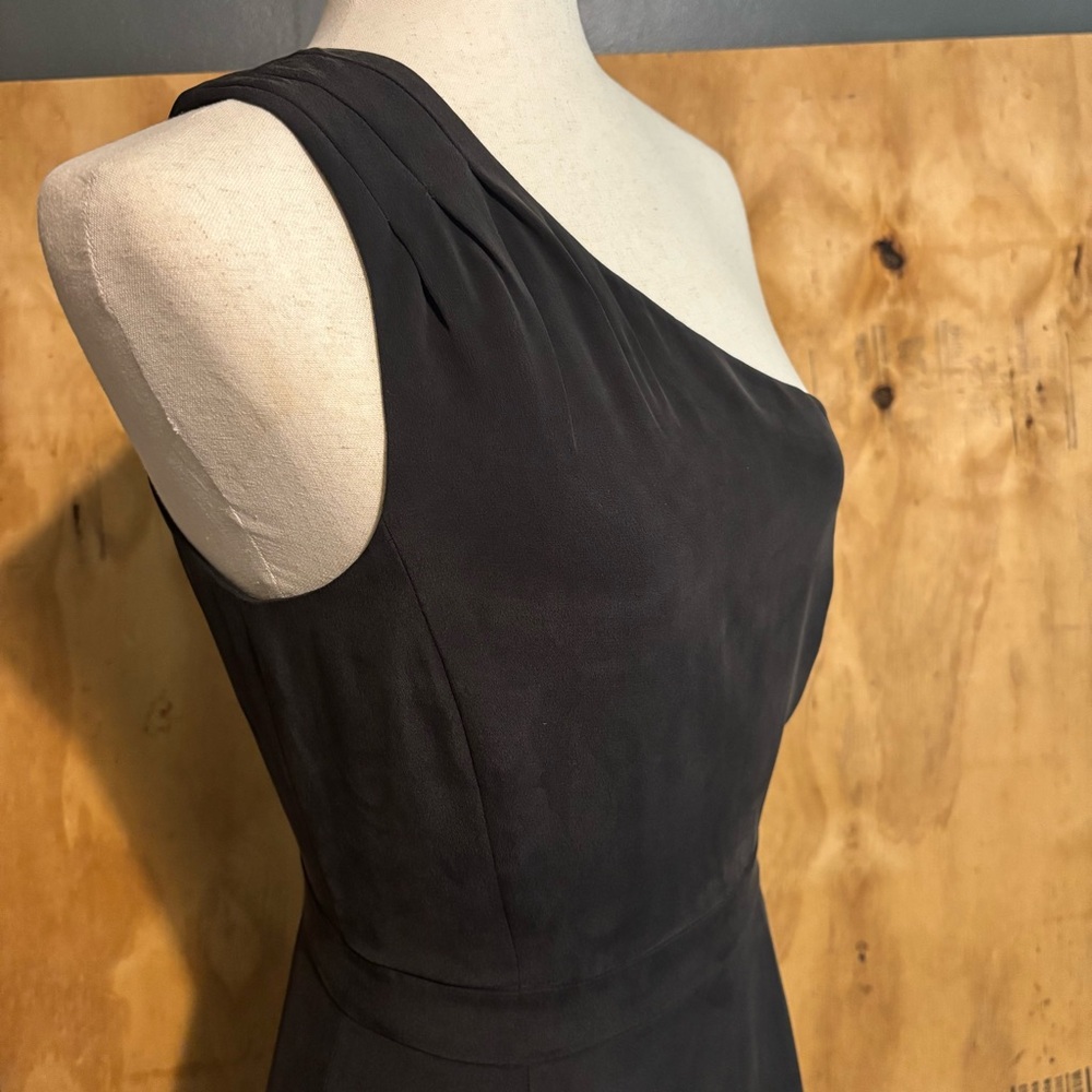 J Crew 100% Silk One Shoulder Black Mini Dress Sz 6 - Picture 2 of 8